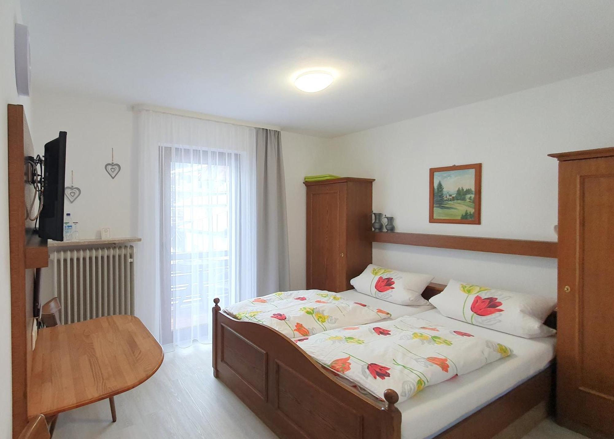 Hotel Garni Haus Alpine - Chiemgau Karte Inkl Ruhpolding Eksteriør billede
