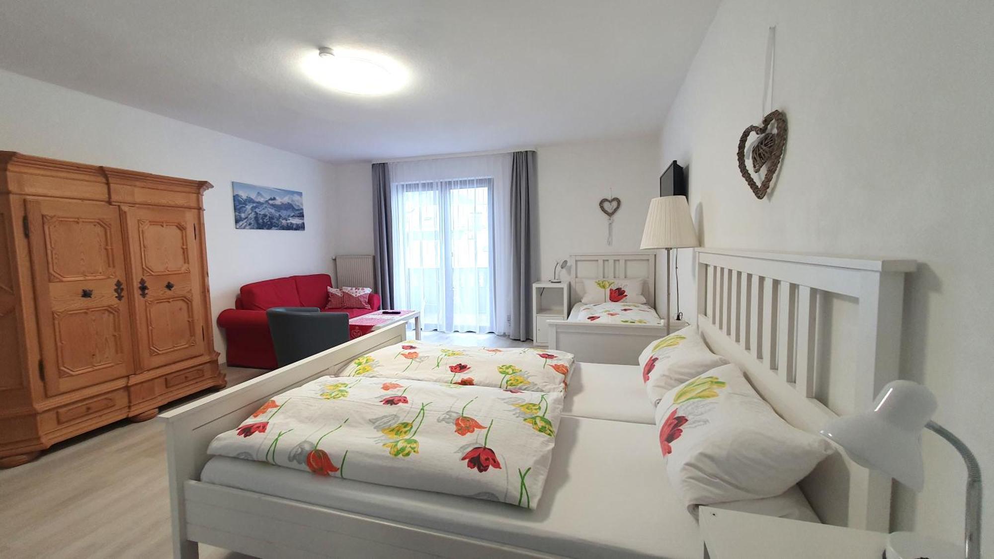 Hotel Garni Haus Alpine - Chiemgau Karte Inkl Ruhpolding Eksteriør billede